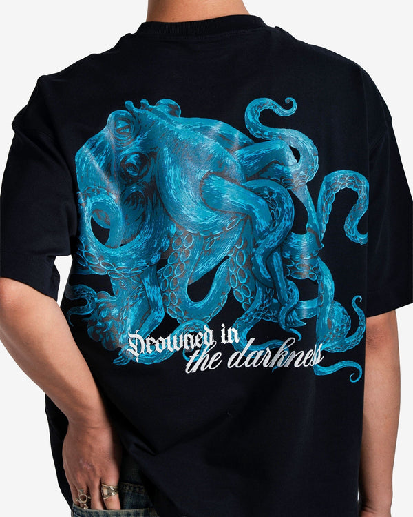 Drowned in Darkness - Black Oversized T-shirt